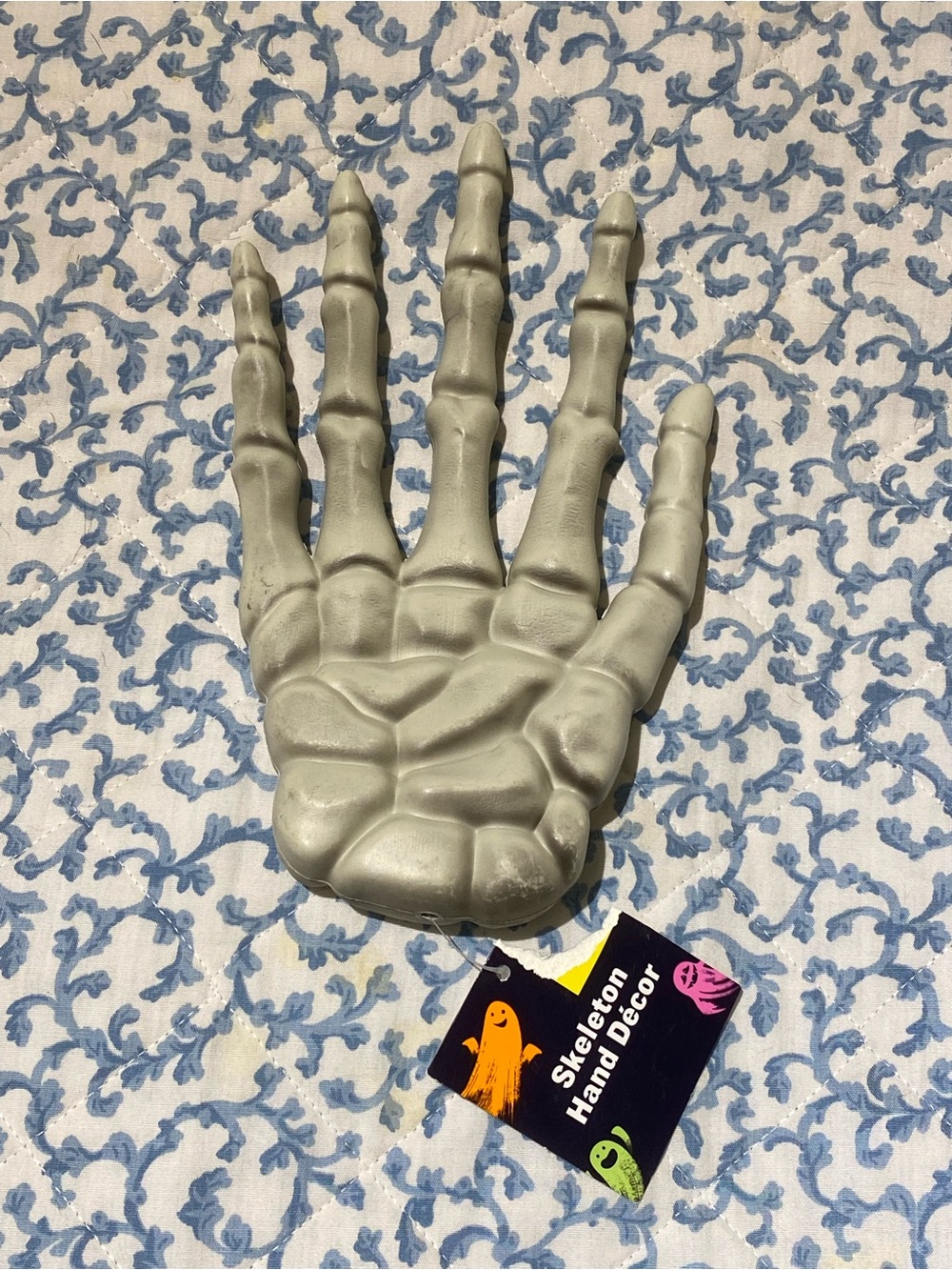 Halloween Skeleton Hand  Gray Plastic Decor